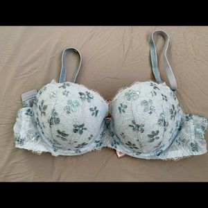 VS 34 D Blue Lace Push-up Bra NWOT